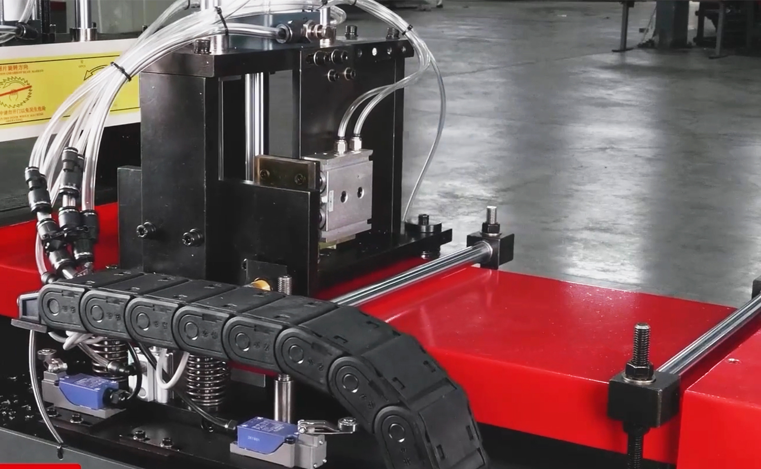 دستگاه برش آلومینیوم و مس تمام اتوماتیک سری CNC455